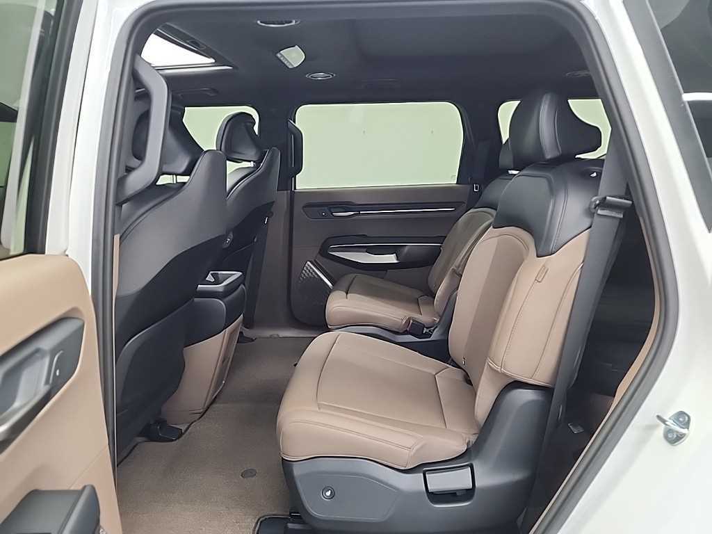 KIA EV9 - Vista 12