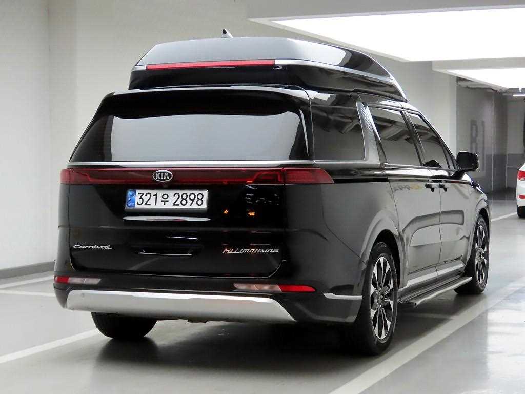 KIA Carnival - Vista 4