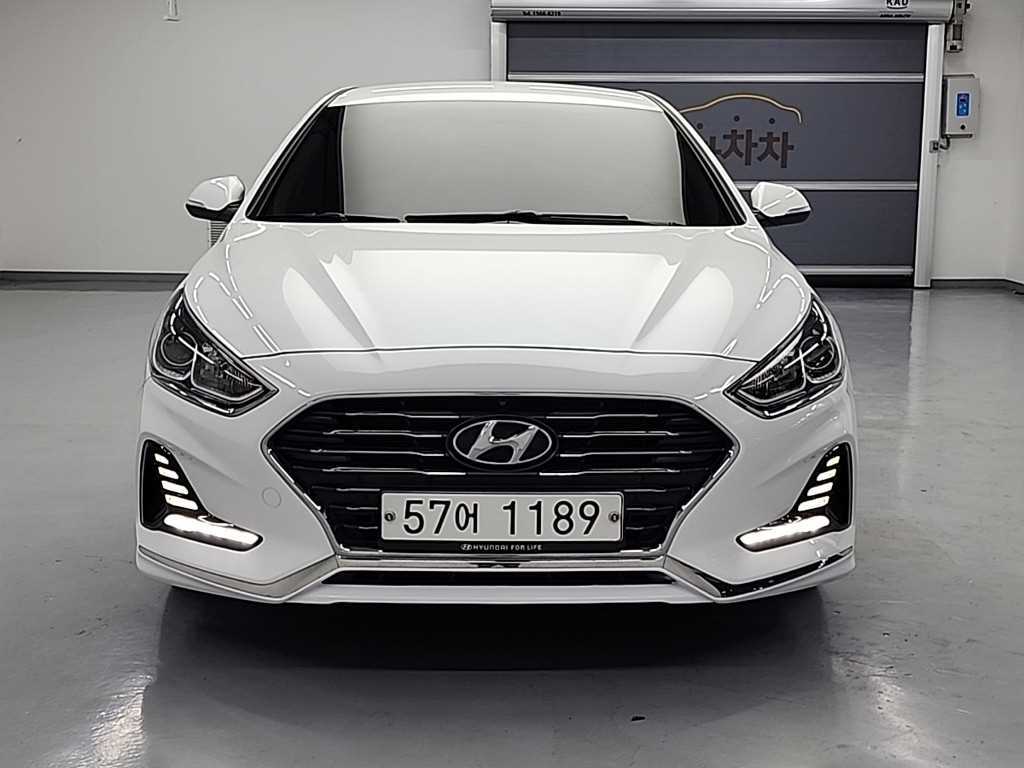 HYUNDAI Sonata - Vista 2