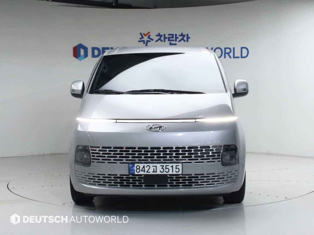 HYUNDAI Staria - Vista 3