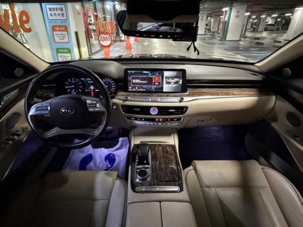 KIA K9 - Vista 7
