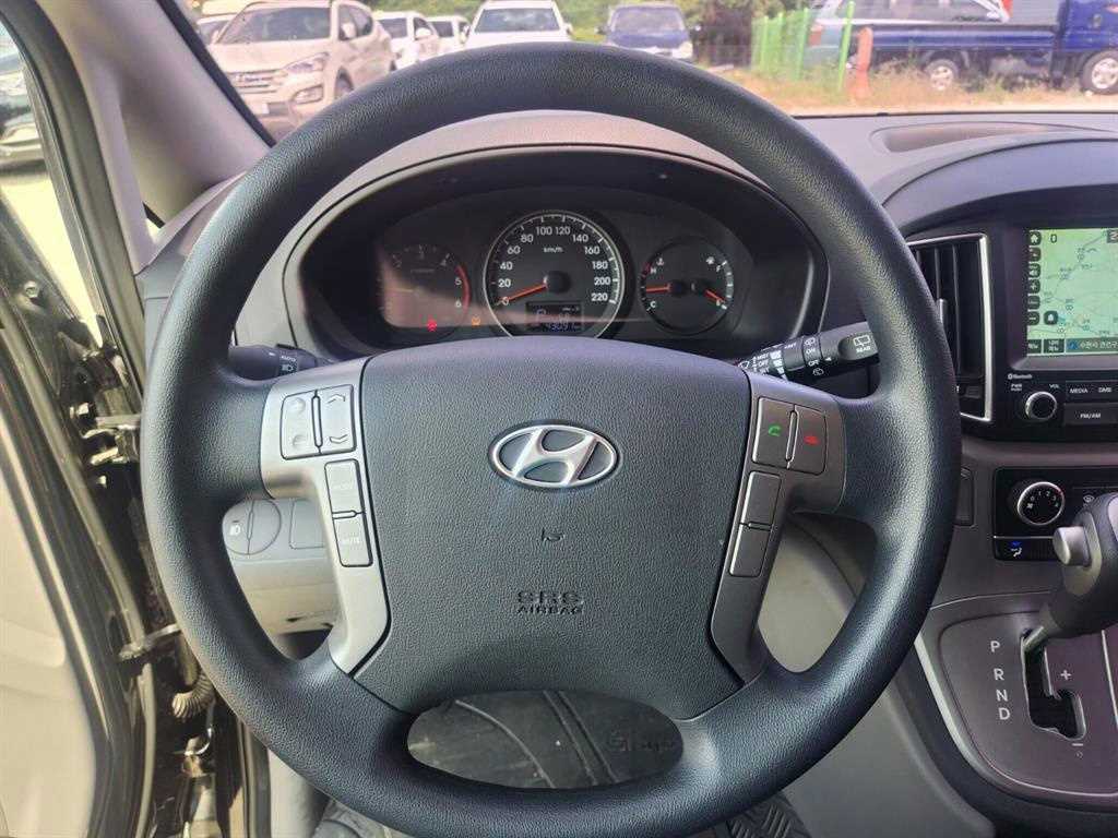 HYUNDAI Starex 2016 Negro - Importación desde Corea - HF Imports Iquique - Foto 13