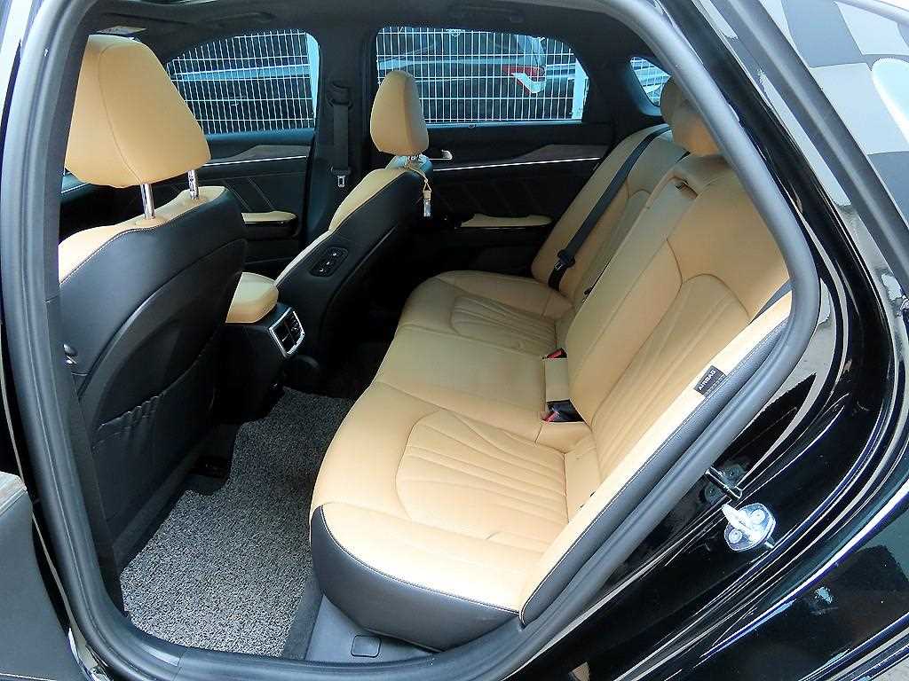 KIA K5 - Vista 6