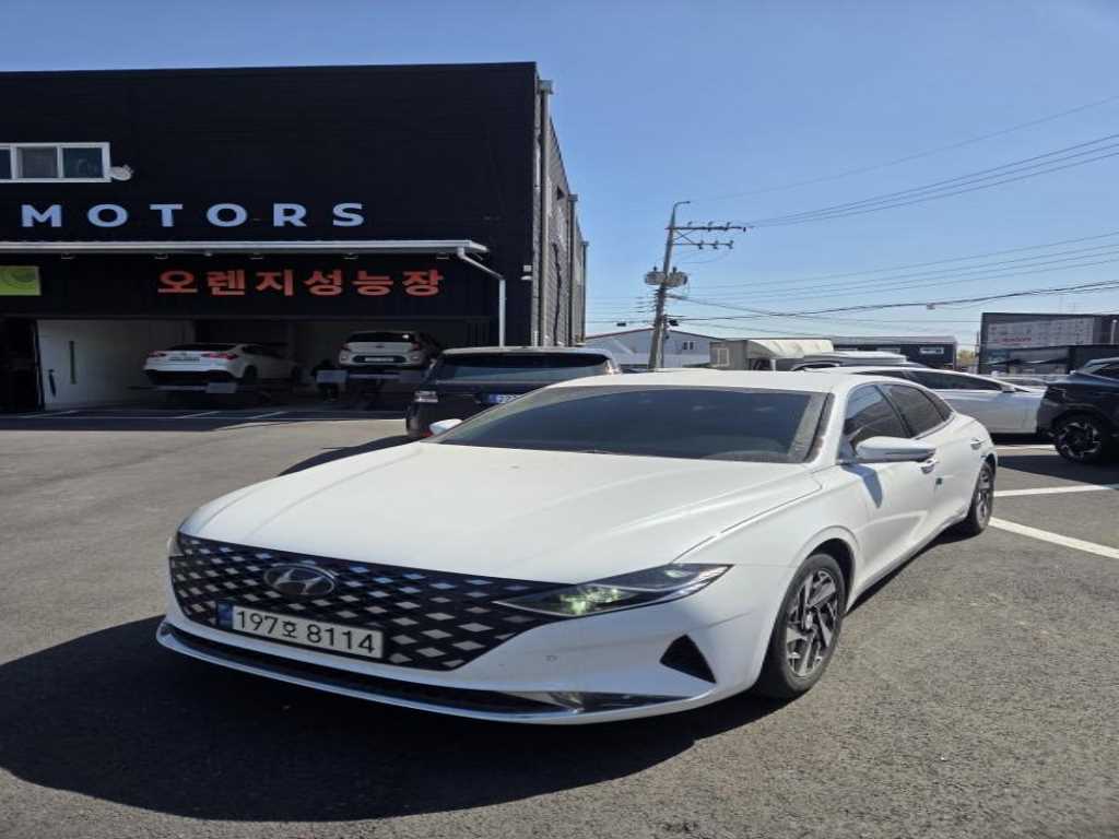 HYUNDAI Grandeur - Vista 2