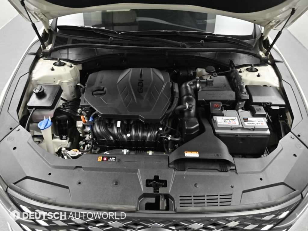 HYUNDAI Grandeur - Vista 5