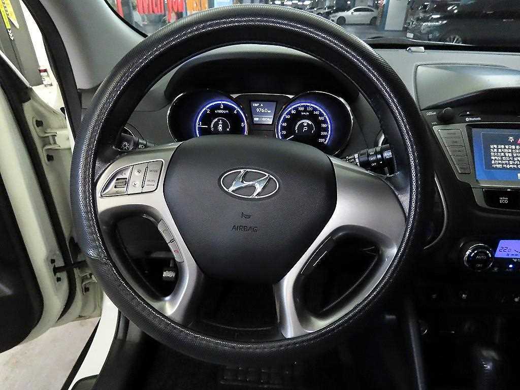 HYUNDAI Tucson - Vista 8
