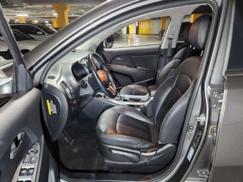 KIA Sportage - Vista 5