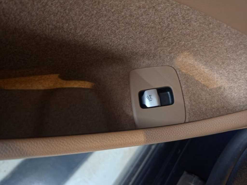 Mercedes Benz E class - Vista 6