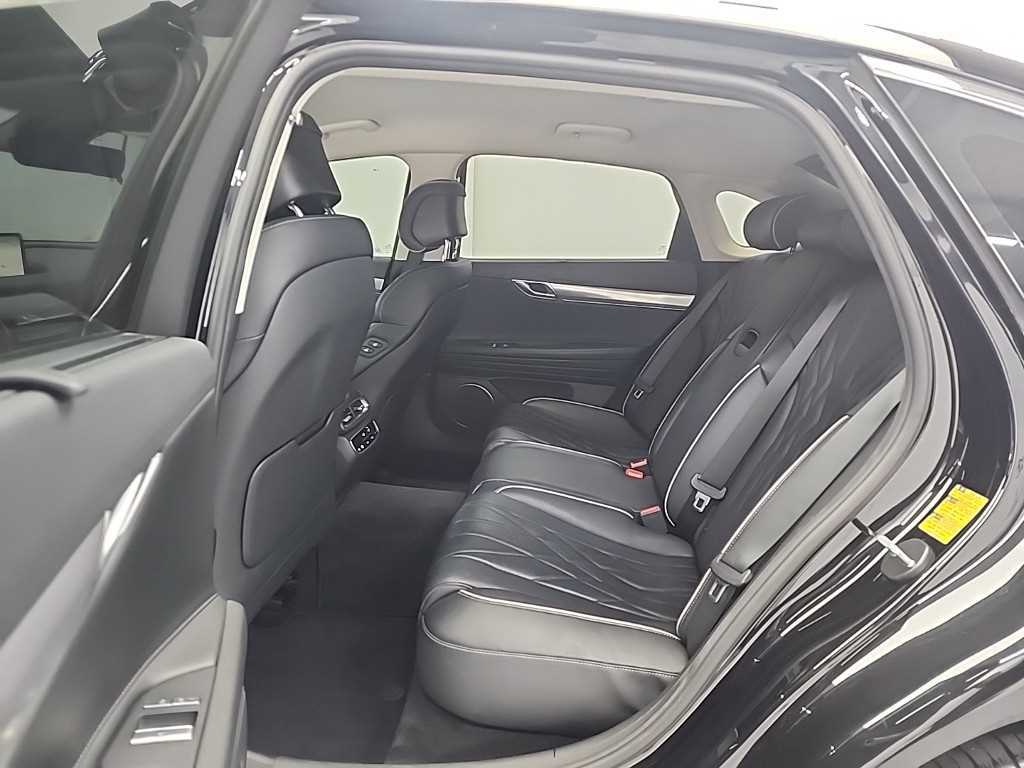 Genesis G80 - Vista 12