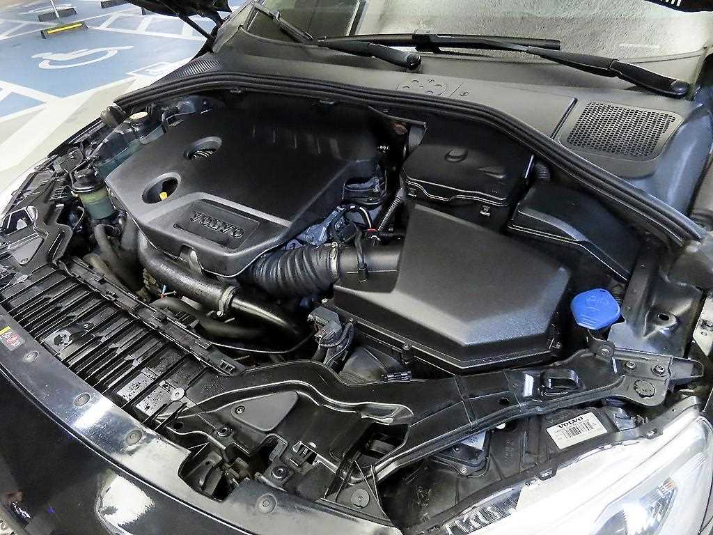 Volvo S60 2015 Negro - Importación desde Corea - HF Imports Iquique - Foto 19