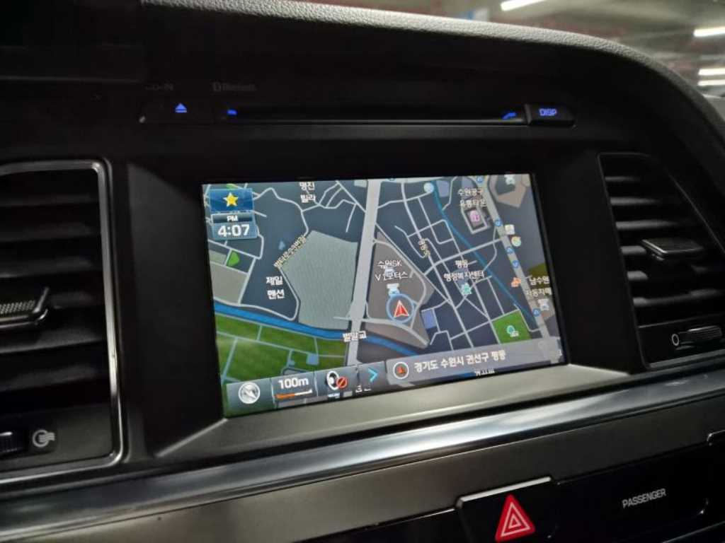 HYUNDAI Sonata - Vista 8