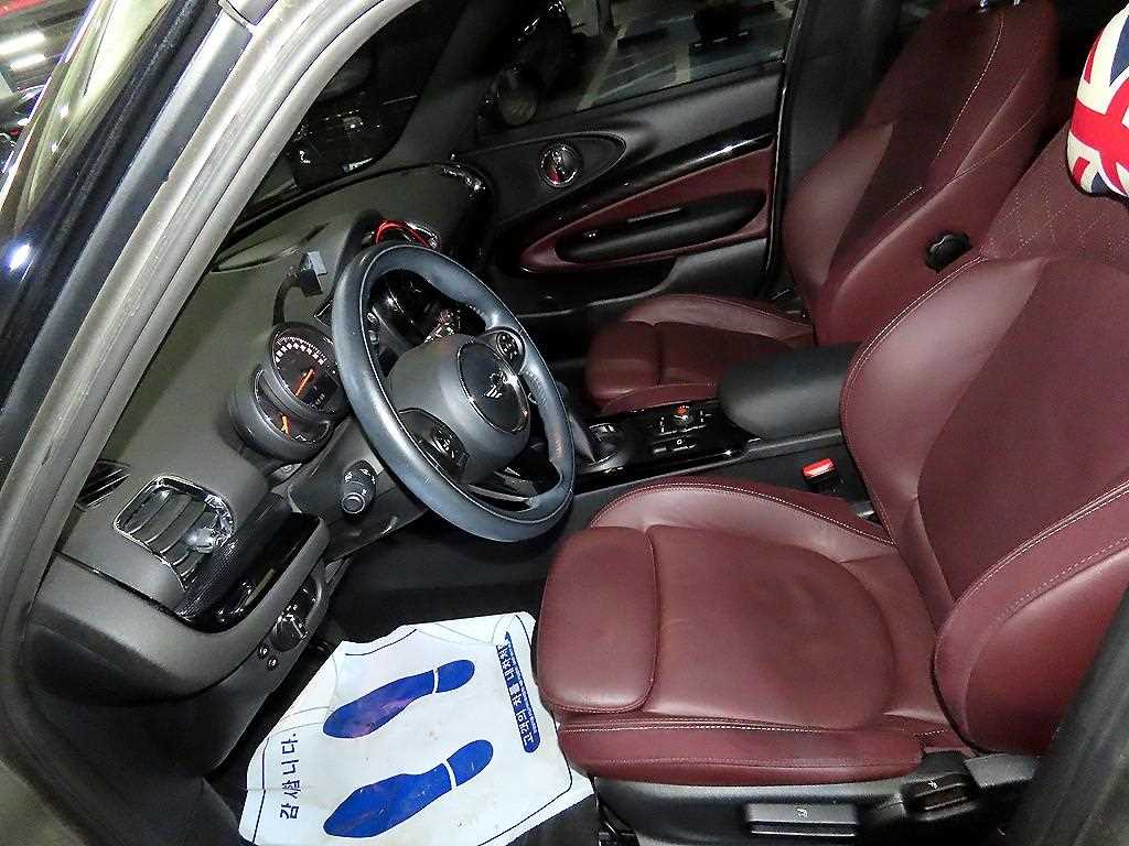 Mini Clubman - Vista 6