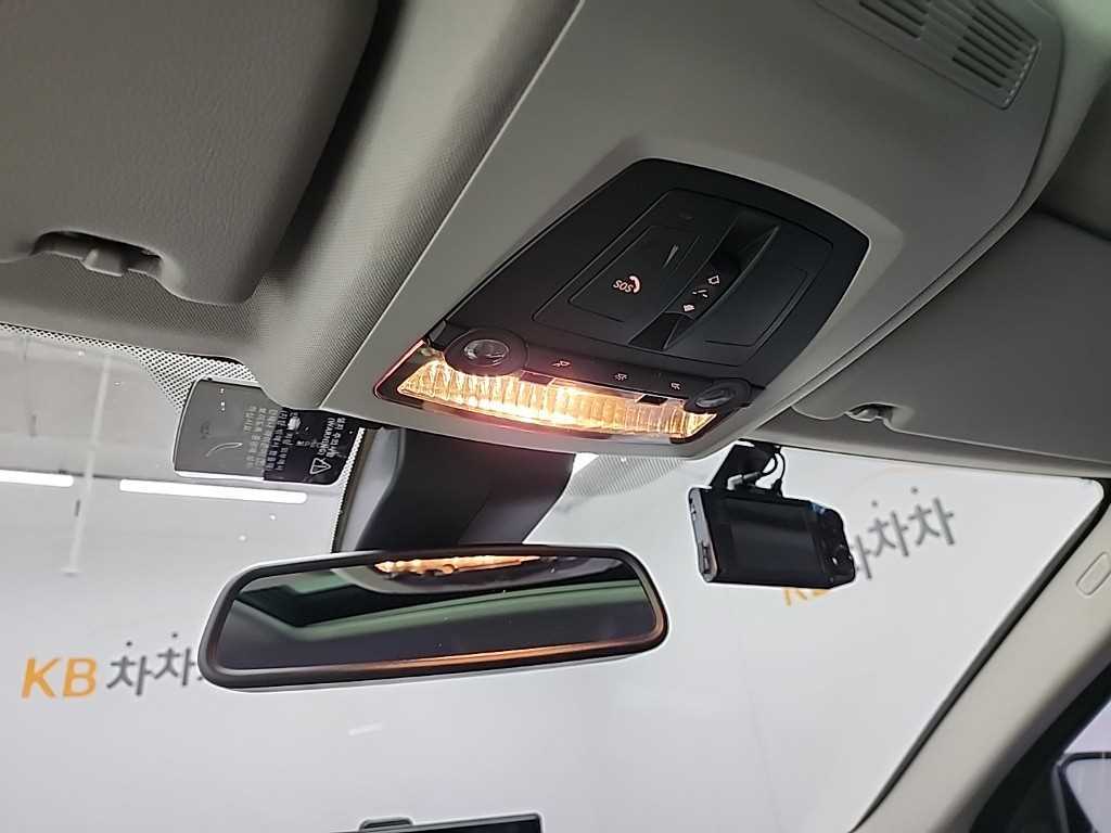 BMW 5 Series 2016 Negro - Importación desde Corea - HF Imports Iquique - Foto 17