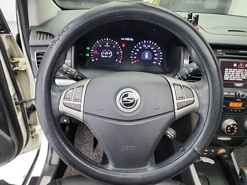 Ssangyong Korando - Vista 9