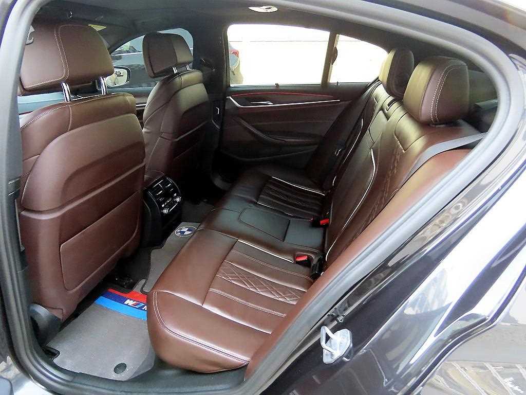 BMW 5 Series - Vista 6