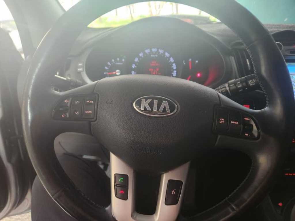 KIA Sportage - Vista 6