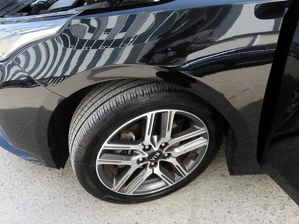 KIA K3 2019 Negro - Importación desde Corea - HF Imports Iquique - Foto 18