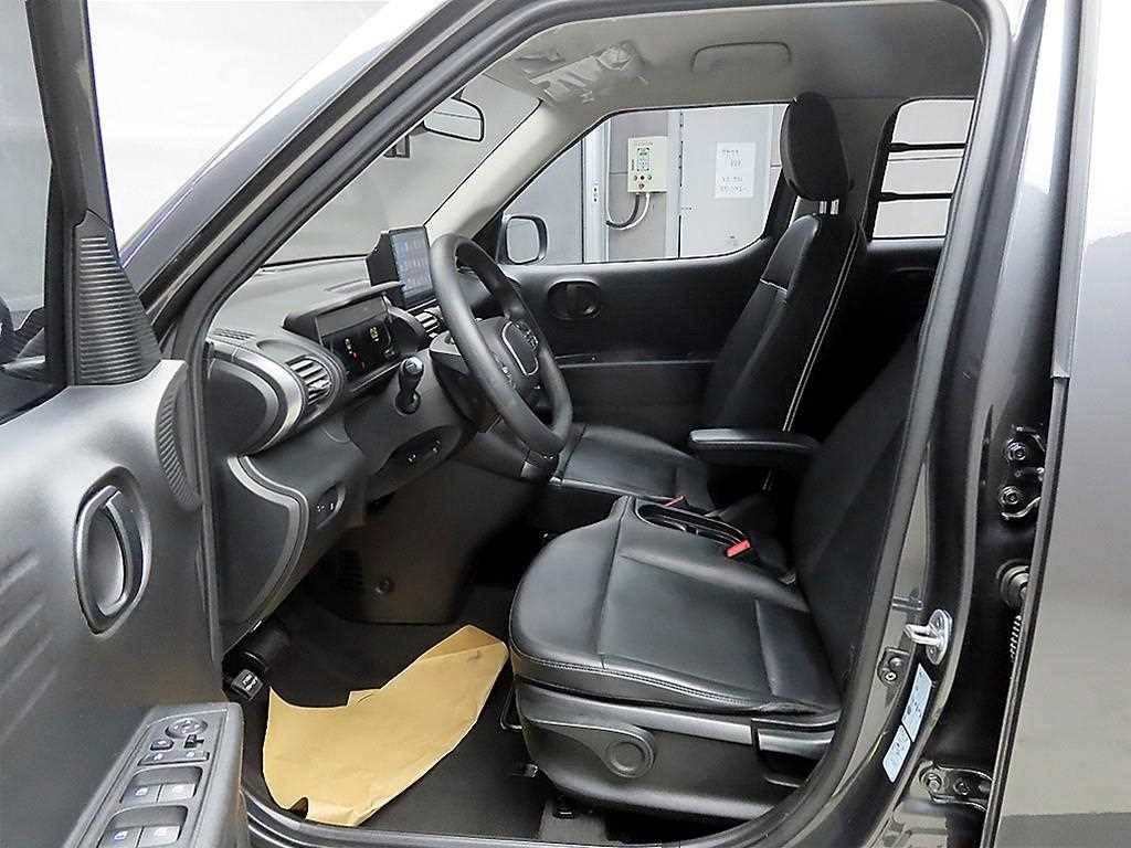 HYUNDAI Casper - Vista 5