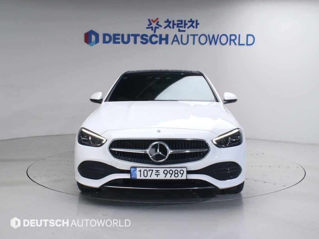 Mercedes Benz C Class - Vista 3