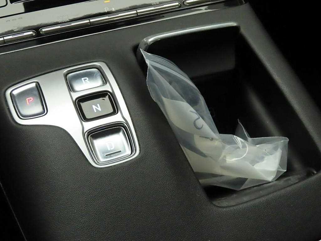 HYUNDAI Grandeur - Vista 11
