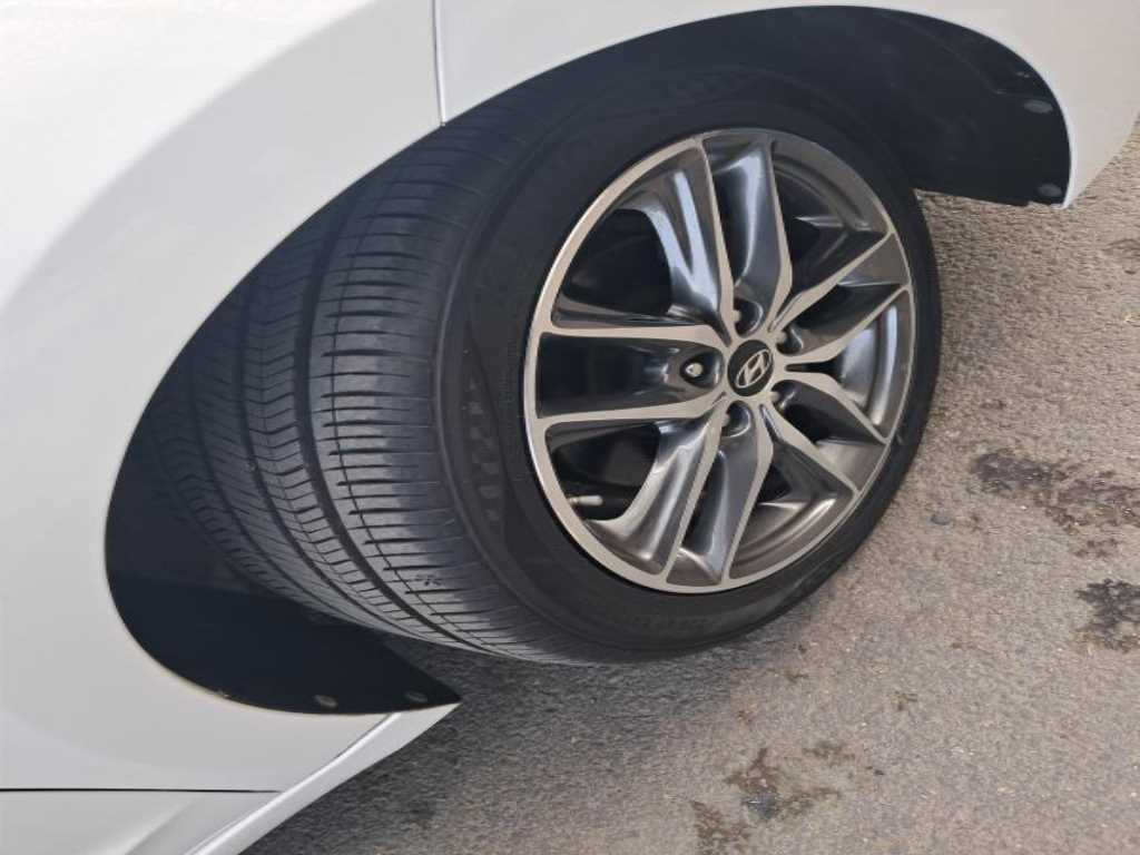 HYUNDAI Avante 2016 Blanco - Importación desde Corea - HF Imports Iquique - Foto 17