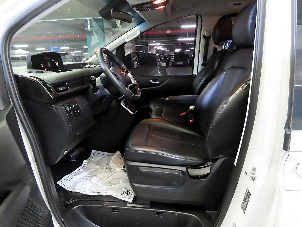 HYUNDAI Staria - Vista 6