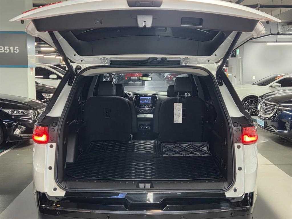 Chevrolet Travers - Vista 6