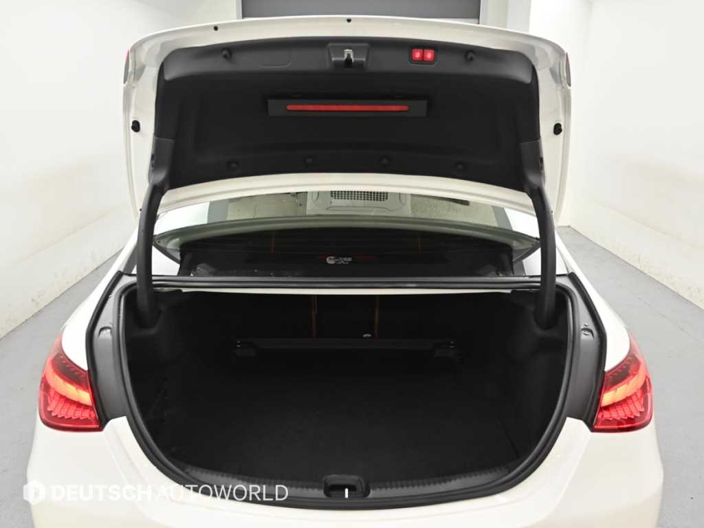 Mercedes Benz C Class 2023 Blanco - Importación desde Corea - HF Imports Iquique - Foto 19
