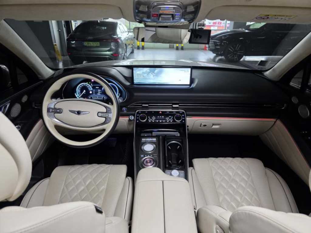 Genesis GV80 - Vista 9