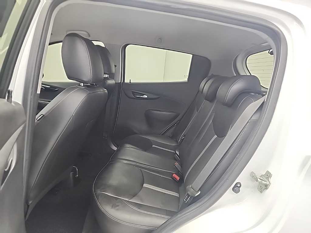 Chevrolet Spark - Vista 12