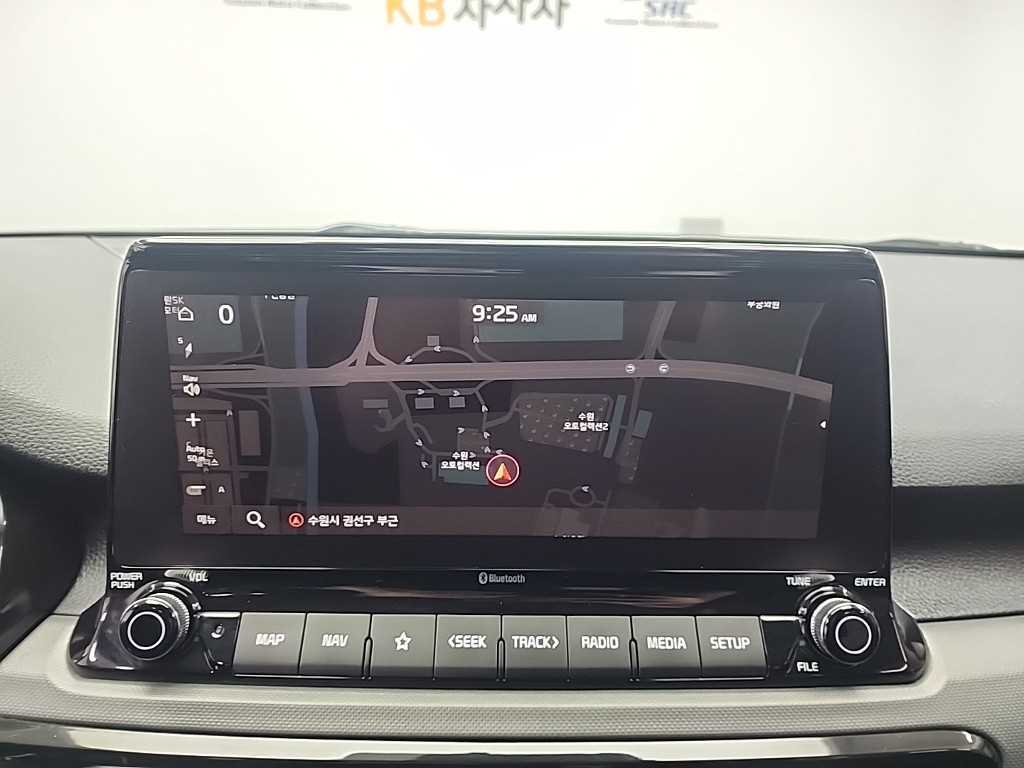 KIA Seltos 2023 Blanco - Importación desde Corea - HF Imports Iquique - Foto 13