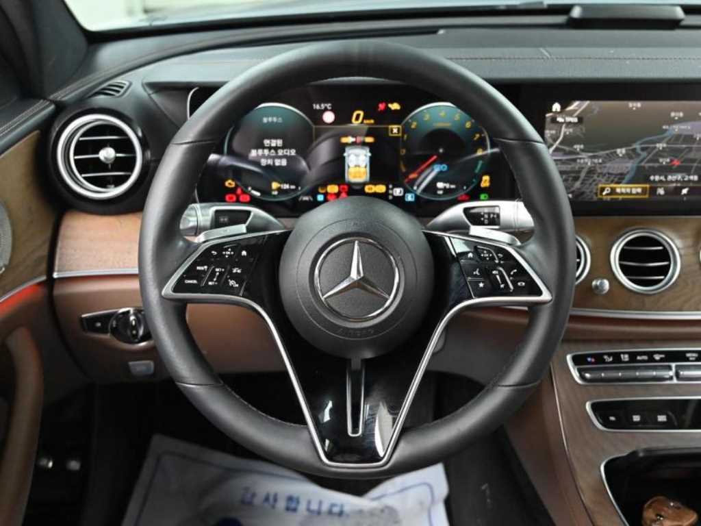 Mercedes Benz E class 2021 Plateado - Importación desde Corea - HF Imports Iquique - Foto 13