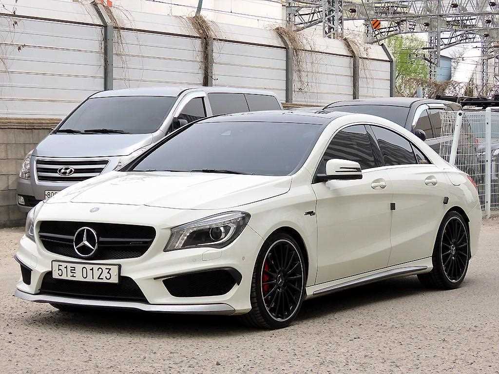 Mercedes Benz CLA Class - Vista 2