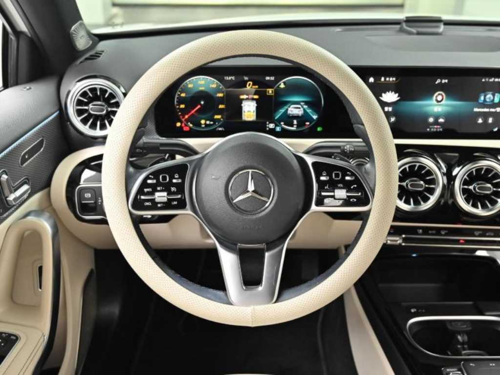 Mercedes Benz A Class 2022 Blanco - Importación desde Corea - HF Imports Iquique - Foto 13