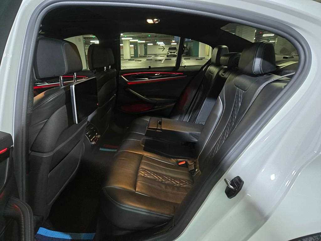 BMW 5 Series - Vista 7
