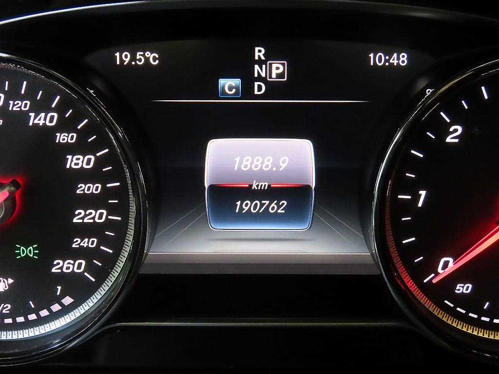 Mercedes Benz E class - Vista 9