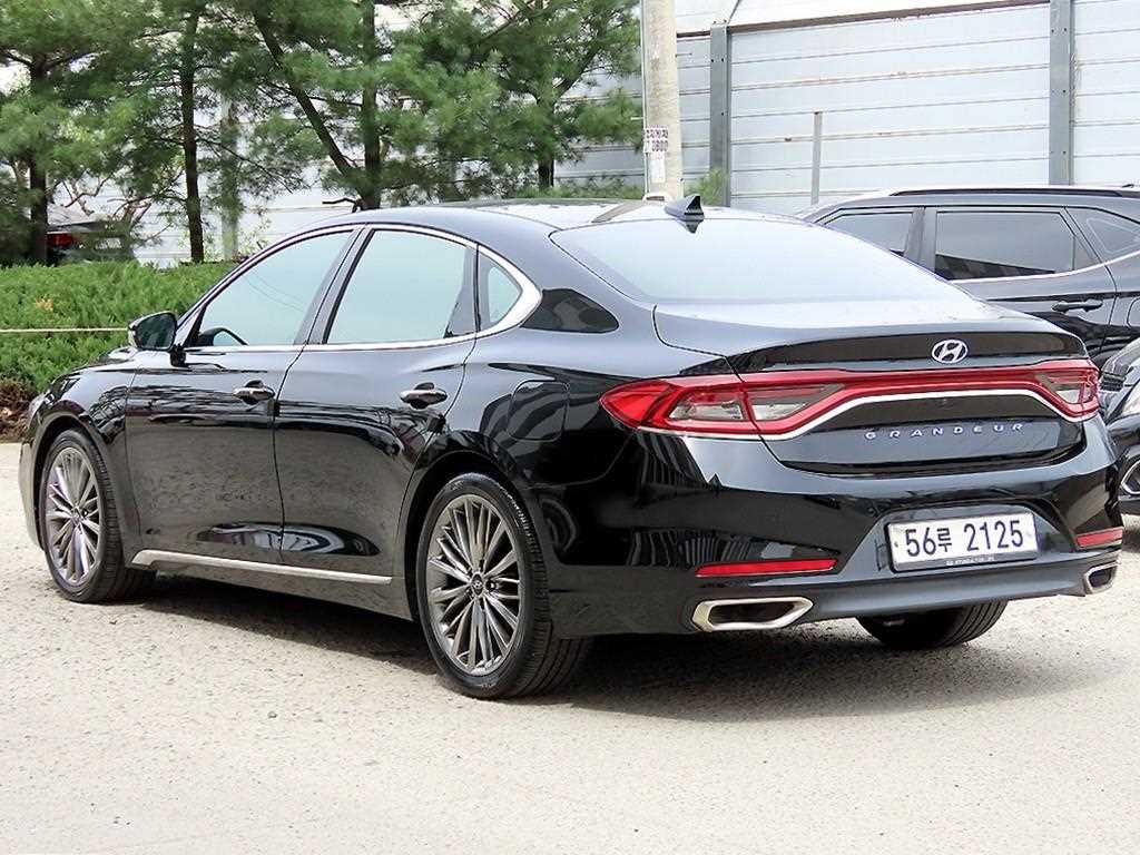 HYUNDAI Grandeur - Vista 3