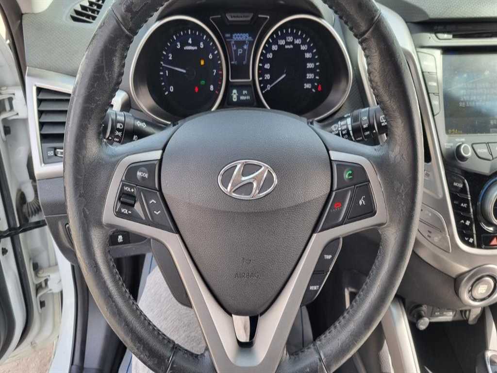 HYUNDAI Veloster 2012 Blanco - Importación desde Corea - HF Imports Iquique - Foto 13