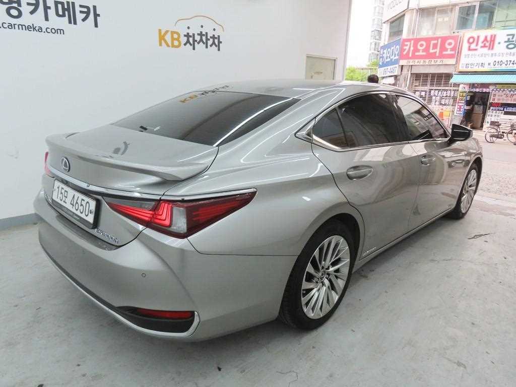 Lexus ES - Vista 3