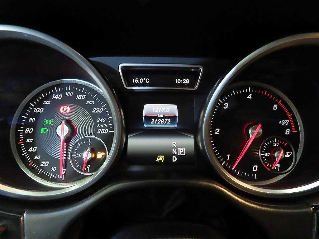 Mercedes Benz GLE Class - Vista 9