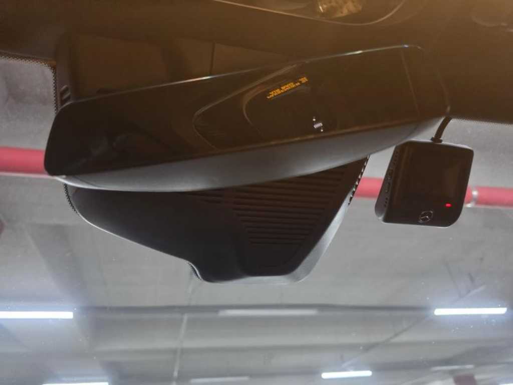 Mercedes Benz E class - Vista 12