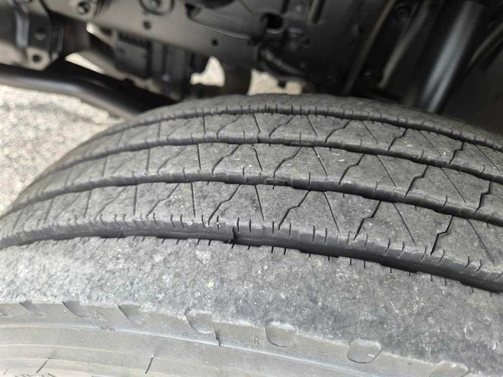 medium and large cargo truck 2023 Blanco - Importación desde Corea - HF Imports Iquique - Foto 16