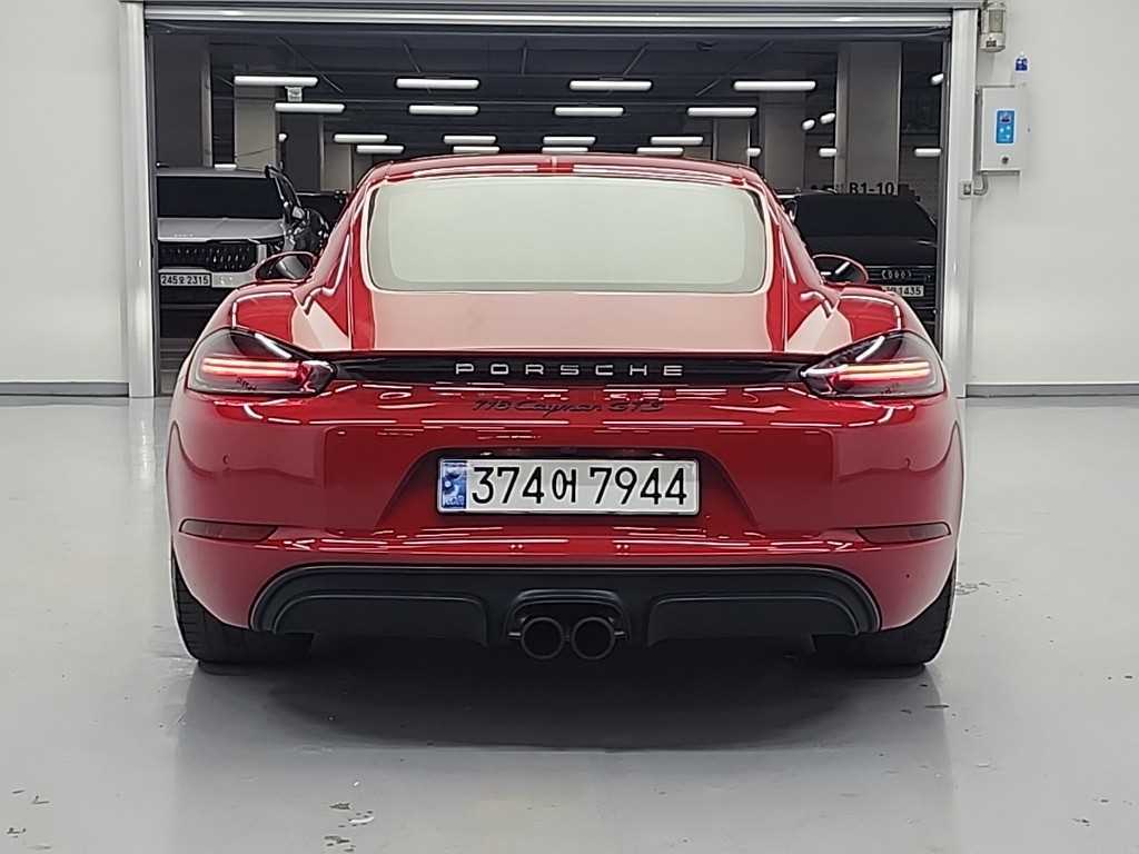 Porsche 718 - Vista 3