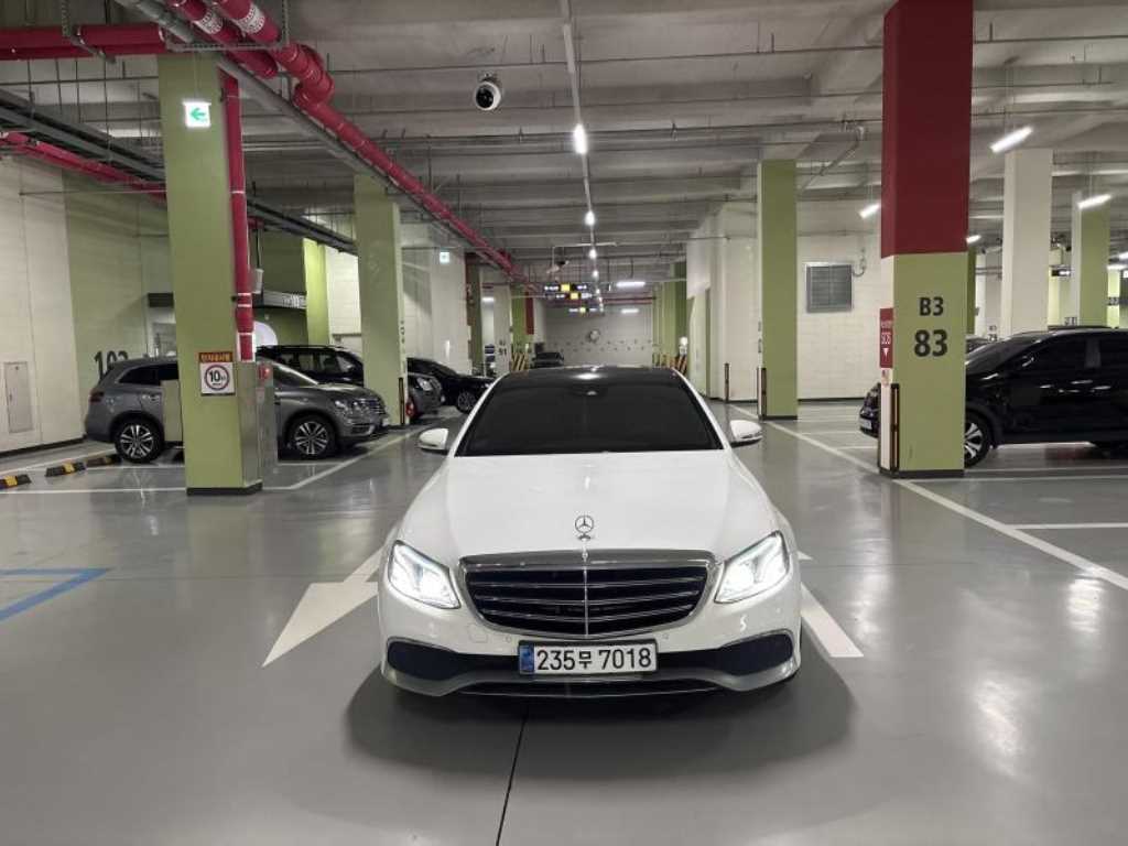 Mercedes Benz E class 2017 Blanco - Importación desde Corea - HF Imports Iquique - Foto 1