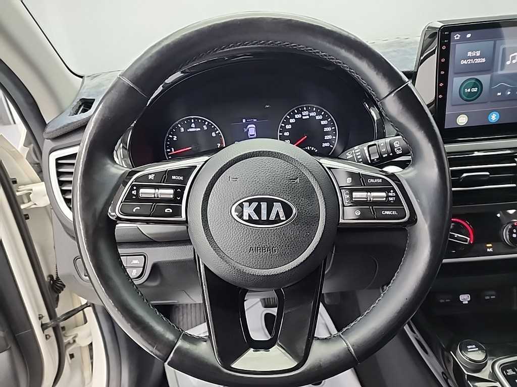 KIA Seltos - Vista 9