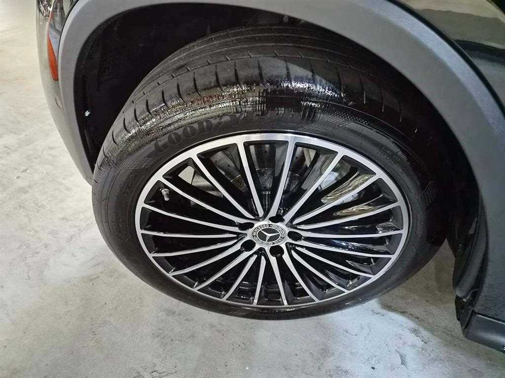 Mercedes Benz GLC Class 2023 Negro - Importación desde Corea - HF Imports Iquique - Foto 20