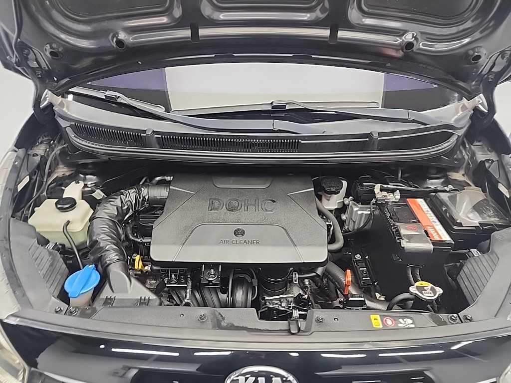 KIA Morning - Vista 5