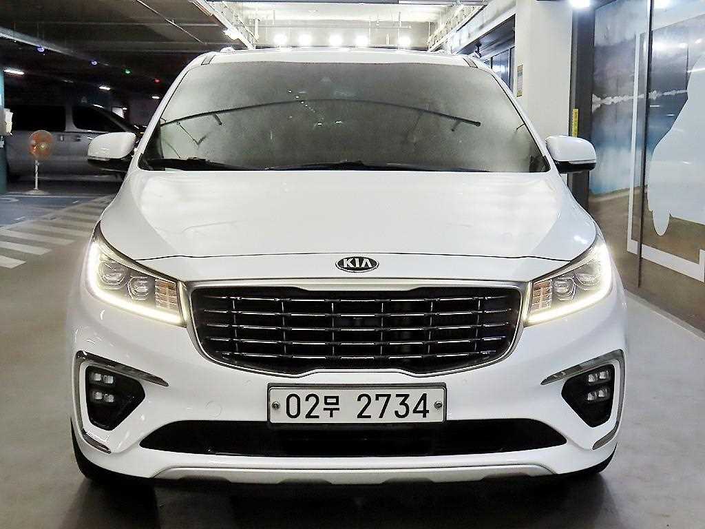 KIA Carnival - Vista 2