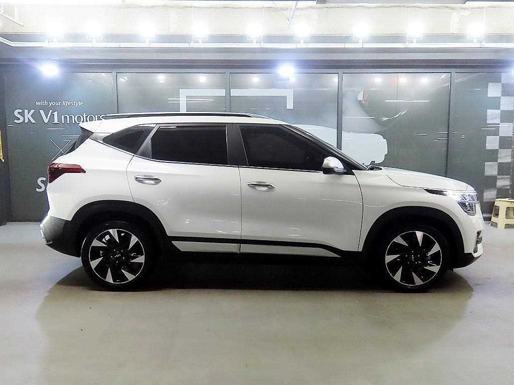 KIA Seltos - Vista 3