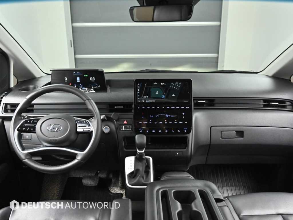 HYUNDAI Staria - Vista 7